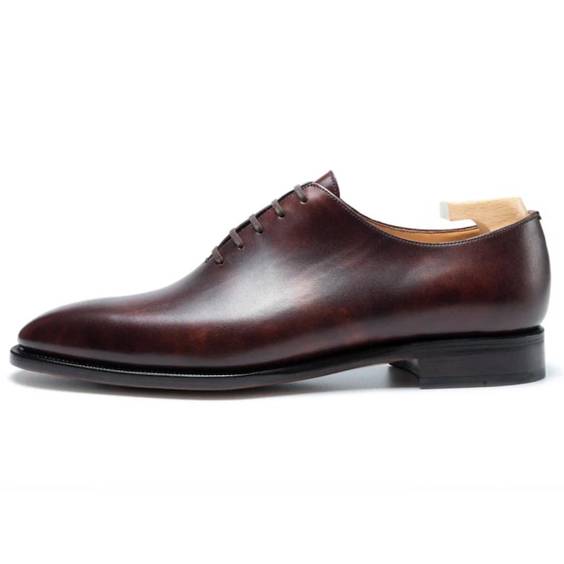 Handcrafted Brown Leather Wholecut Oxford Shoes: Bespoke Wedding Style
